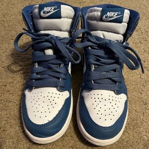 Blue and white boys Nike Jordan’s size 2.5